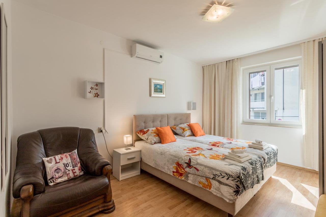 Garden Apartment Dina With Free Parking Сплит Екстериор снимка