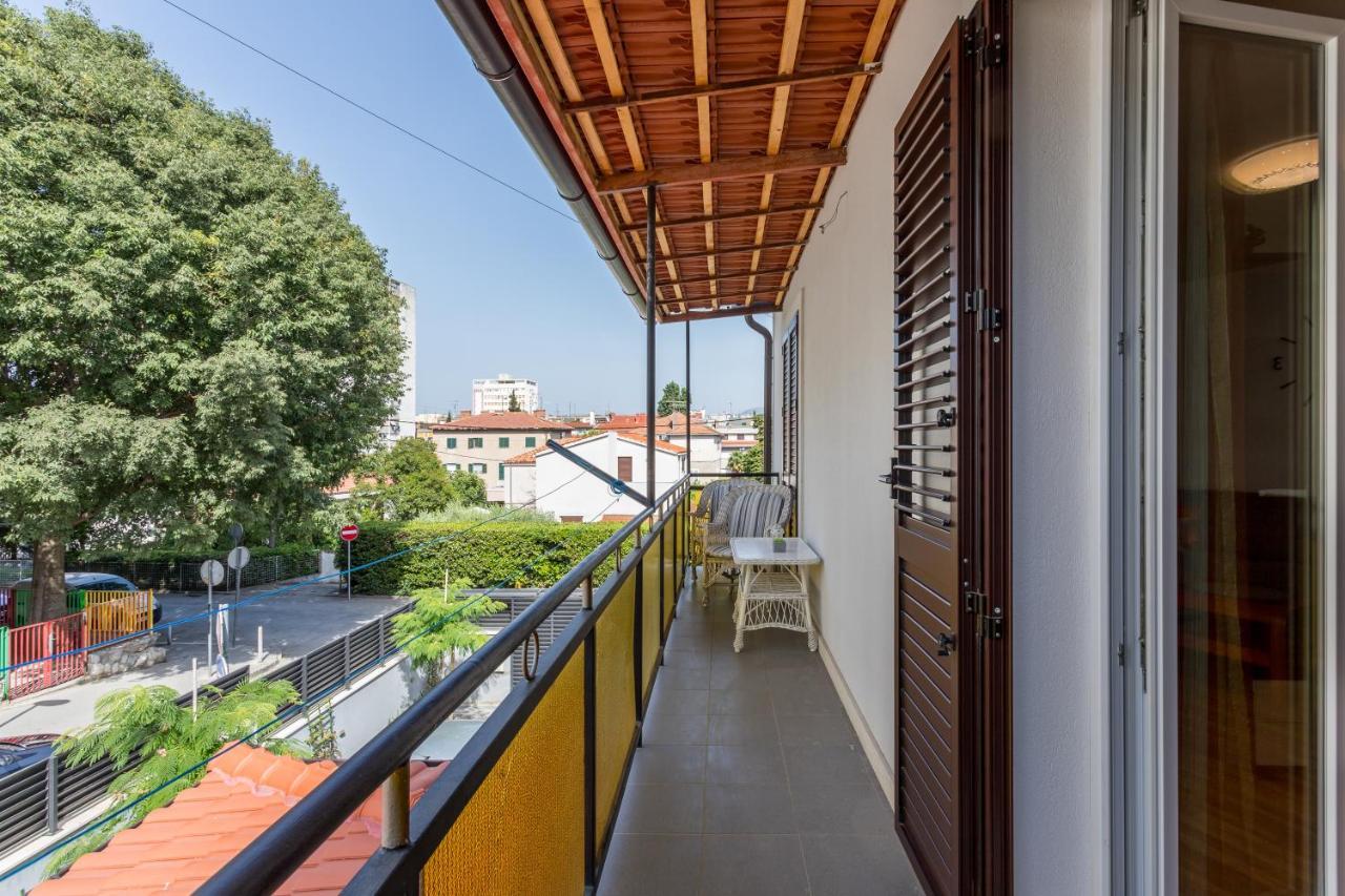 Garden Apartment Dina With Free Parking Сплит Екстериор снимка