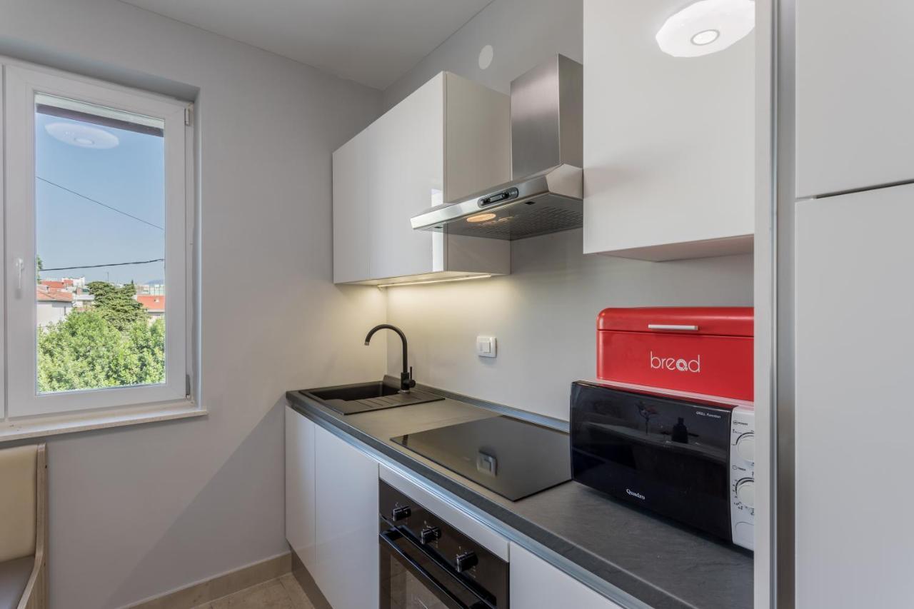 Garden Apartment Dina With Free Parking Сплит Екстериор снимка
